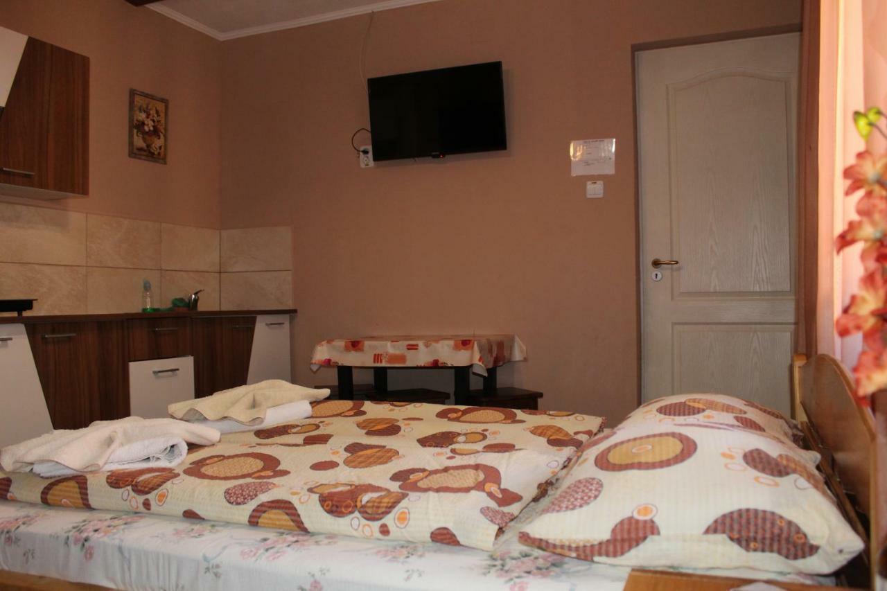 Kovacs Guesthouse Praid Exterior photo