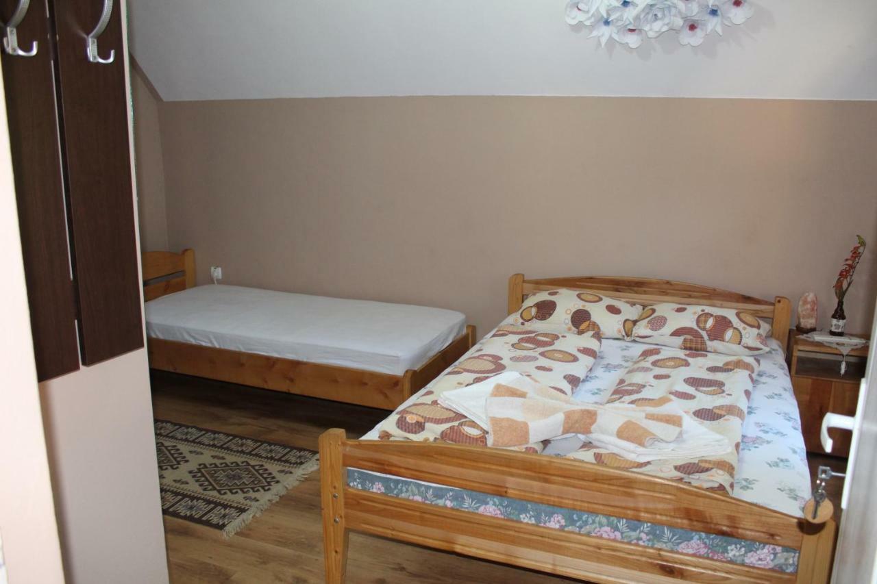 Kovacs Guesthouse Praid Exterior photo