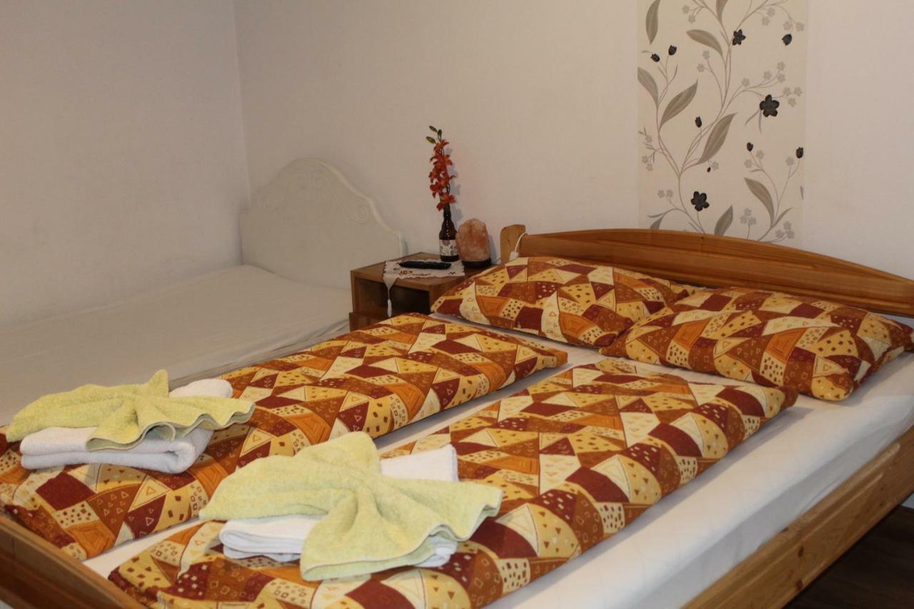 Kovacs Guesthouse Praid Exterior photo