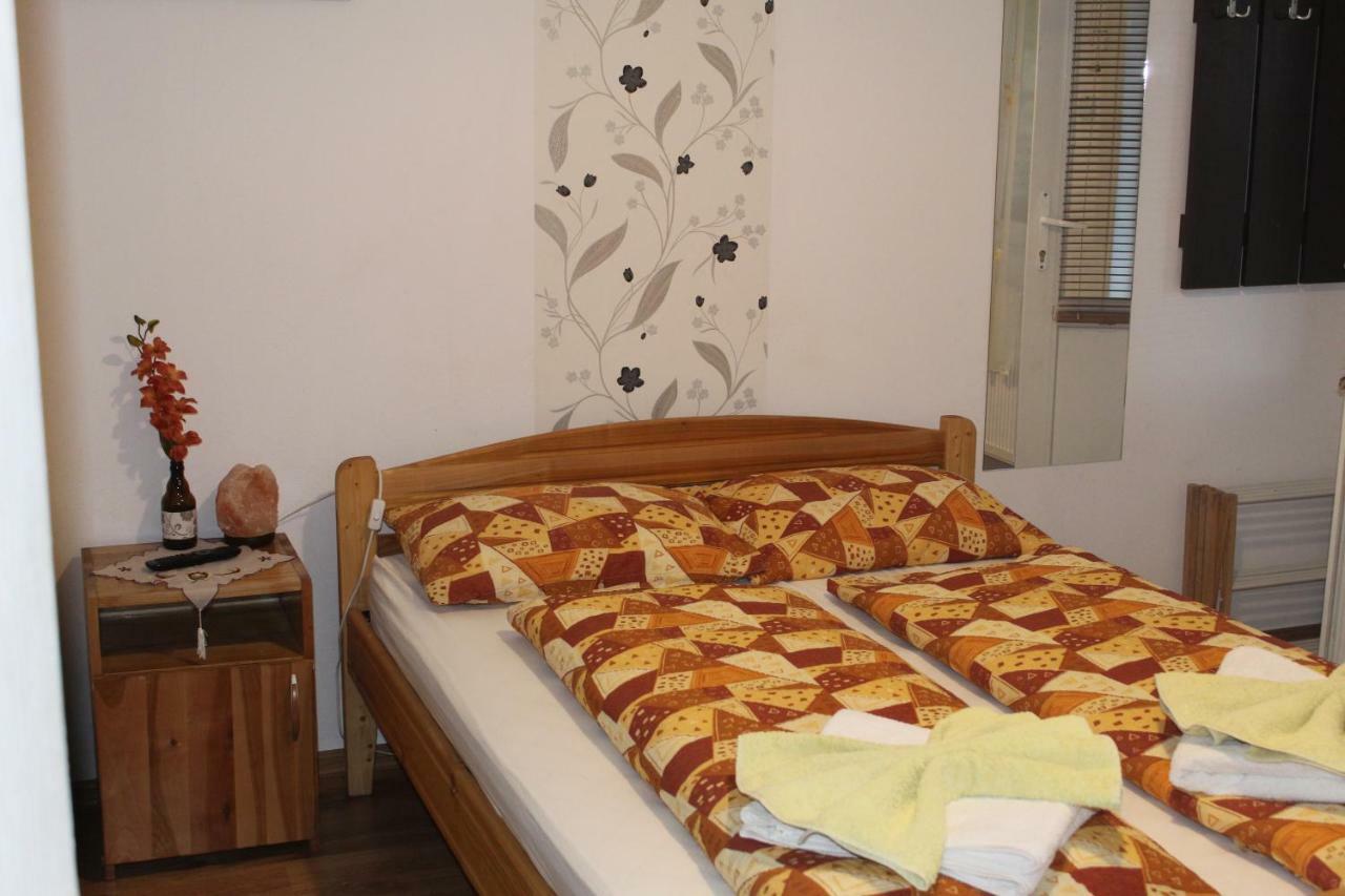 Kovacs Guesthouse Praid Exterior photo