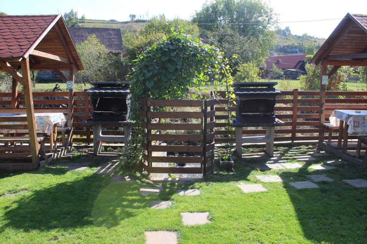 Kovacs Guesthouse Praid Exterior photo